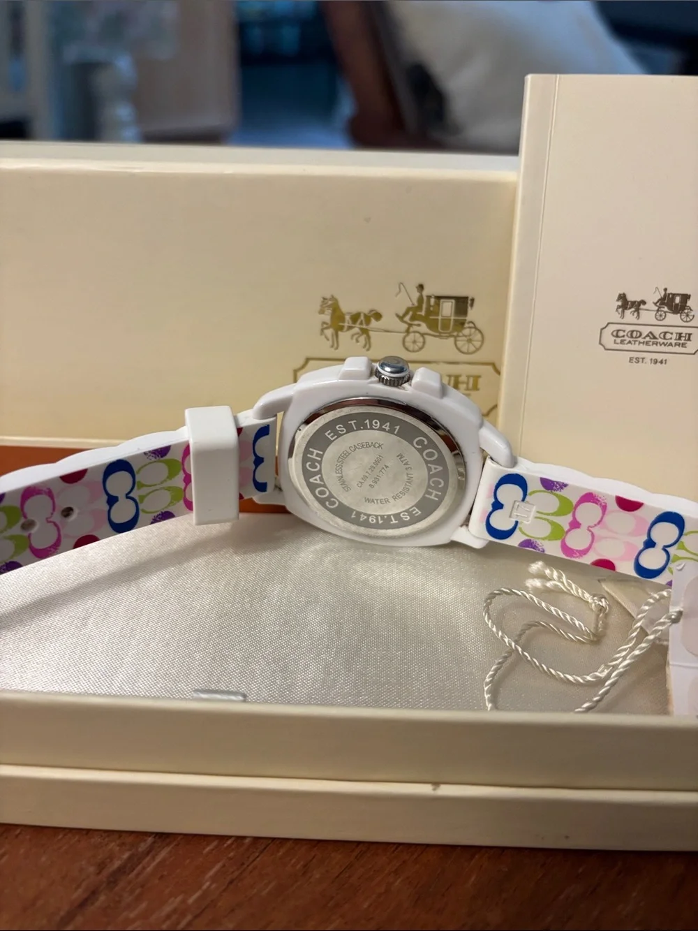 Coach watch with White Silicone strap with Multicolor Floral Inner Strap - Picture 3 of 5